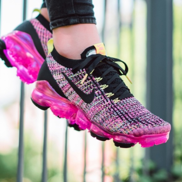 vapormax pink and yellow